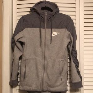 Nike M-XSGrey Zipped Hoodie - only worn 10 times